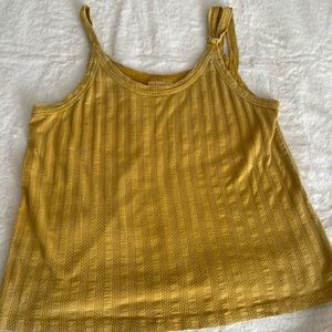 Universal Thread Tank Top.